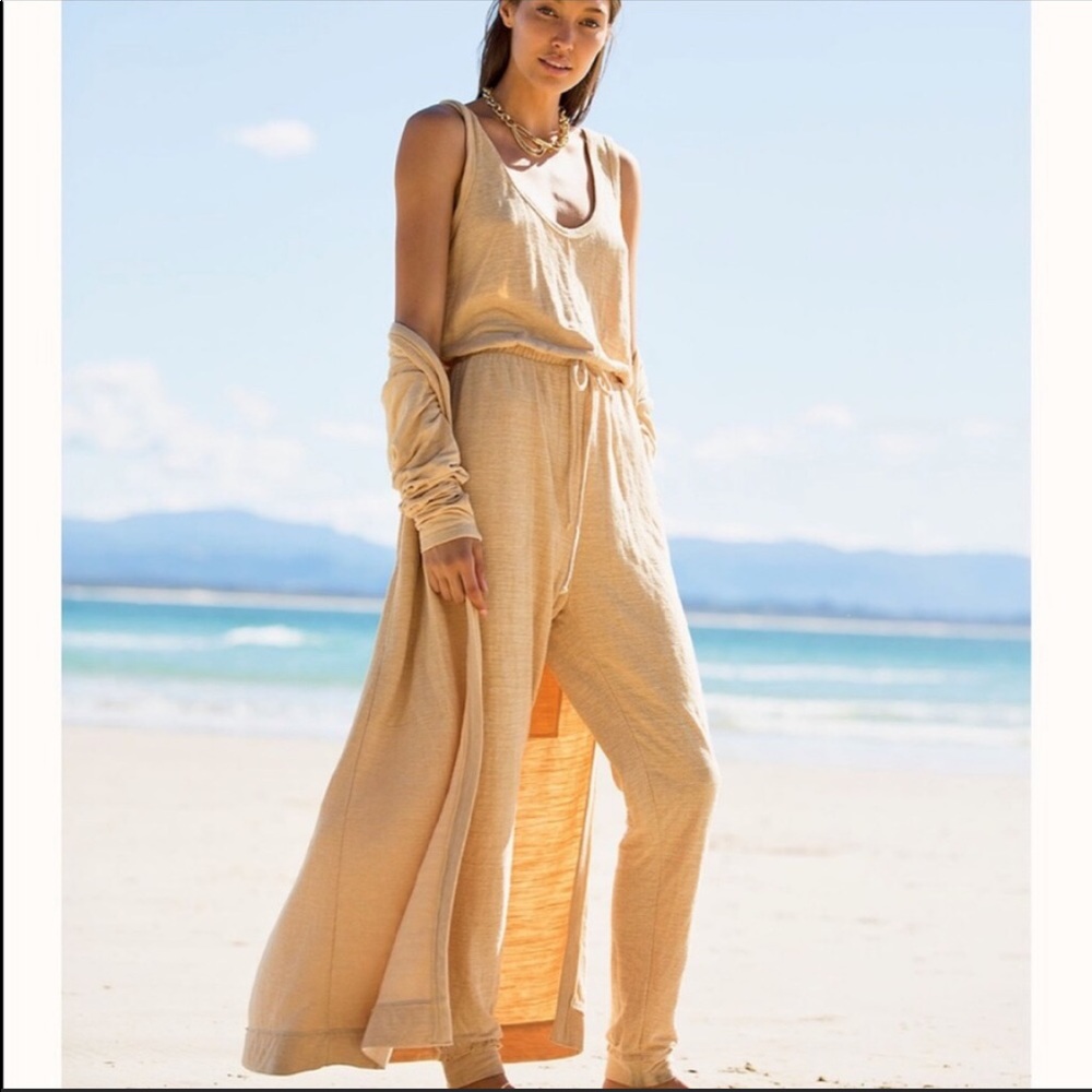 NEW FREE PEOPLE 2pc Lt Yellow Knit Romper/Jumpsuit & Long Cardigan Sz Med NWT - Picture 5 of 7